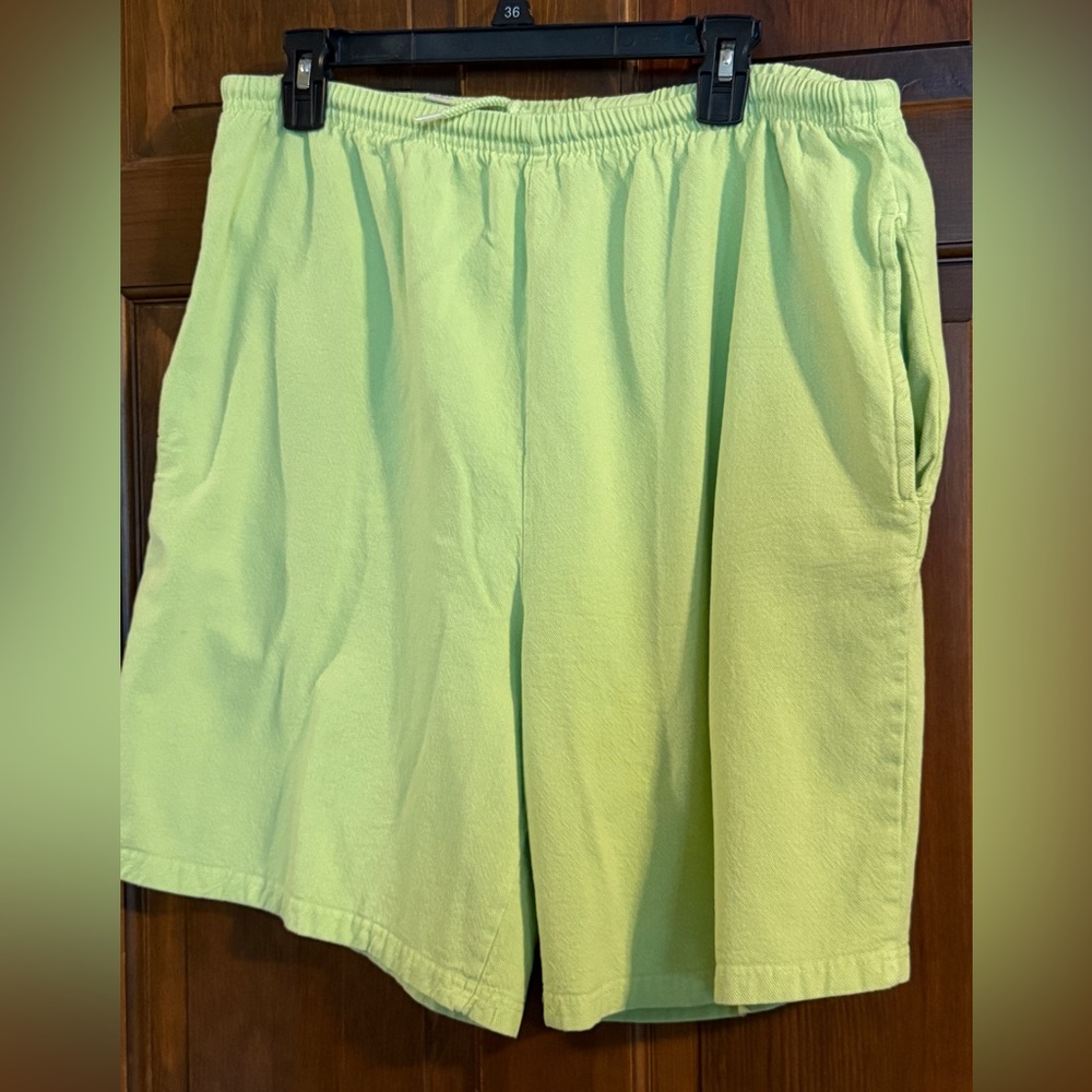 Cotton to the Core XL Line Green pull-on elastic waist shorts, drawstring, EUC